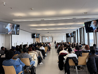 [Translate to Albanian:] 